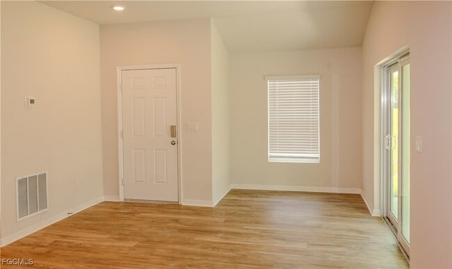 Building Photo - 309 Norwalk Ave