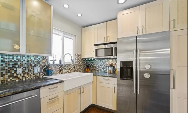 Building Photo - 4555 Brookfield Dr