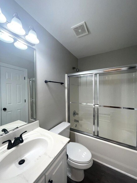 Building Photo - 383 Springview Ln