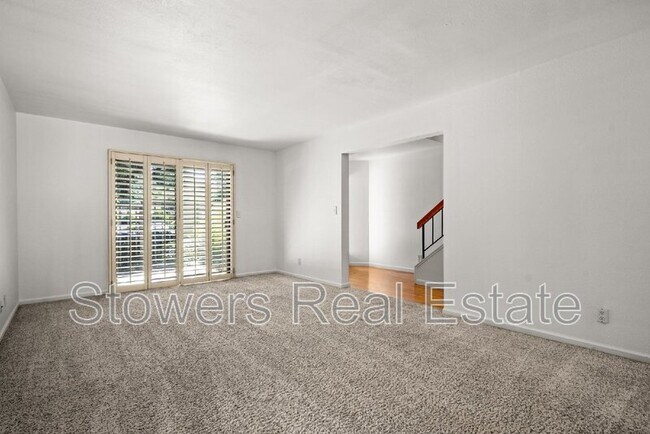 Building Photo - 1714 Parkside Dr