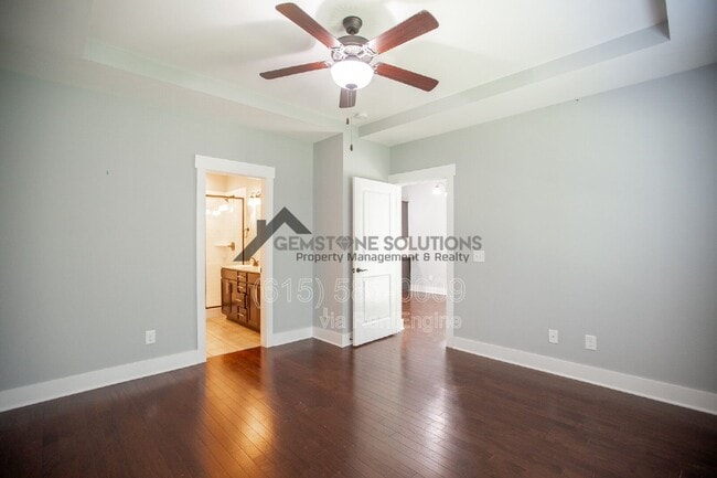 Building Photo - 1041 Honey Bush Cir