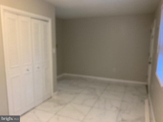 Building Photo - 203 E Penn Ave