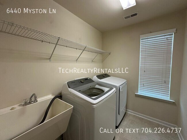 Building Photo - 6440 Myston Ln