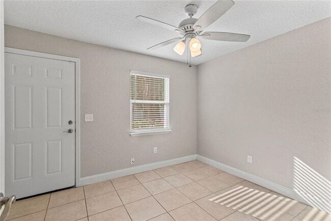 Building Photo - 210 N East St