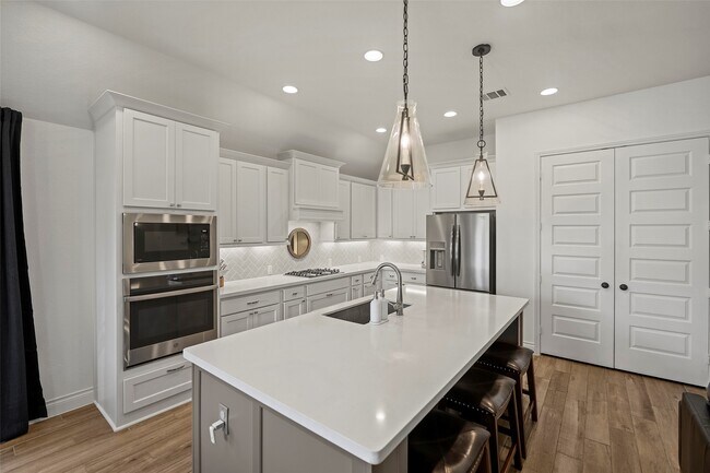 Building Photo - 2126 Partridgeberry Ln