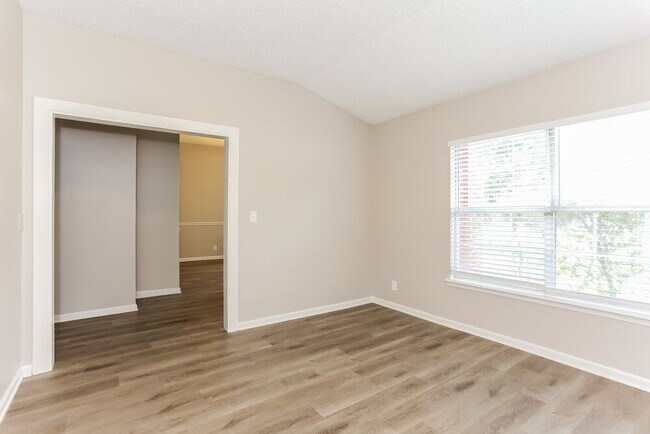 Building Photo - 4358 Jiggermast Ave