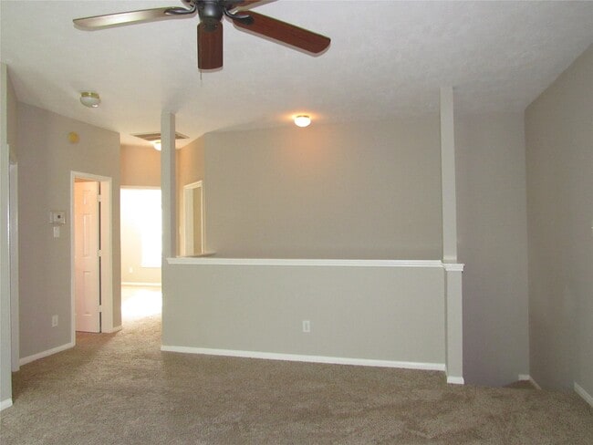 Building Photo - 3519 Englewood Dr