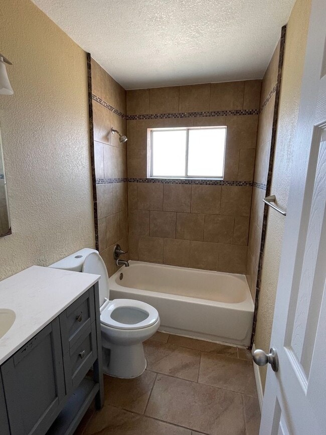 Building Photo - Charming, Newly Renovated Home in a Prime El Paso Location!