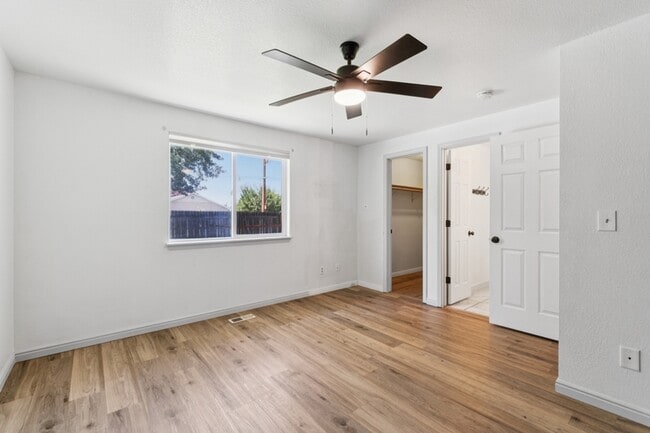 Building Photo - 5591 N Marlboro Ave