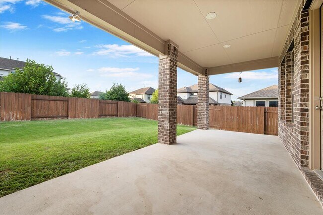 Building Photo - 5146 Veranda Ter