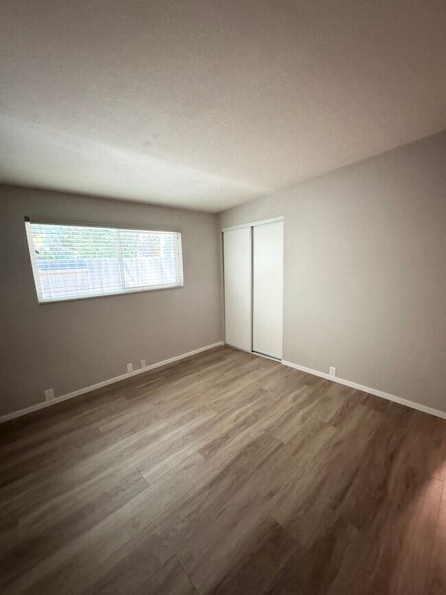 Building Photo - 1503 Brown Dr