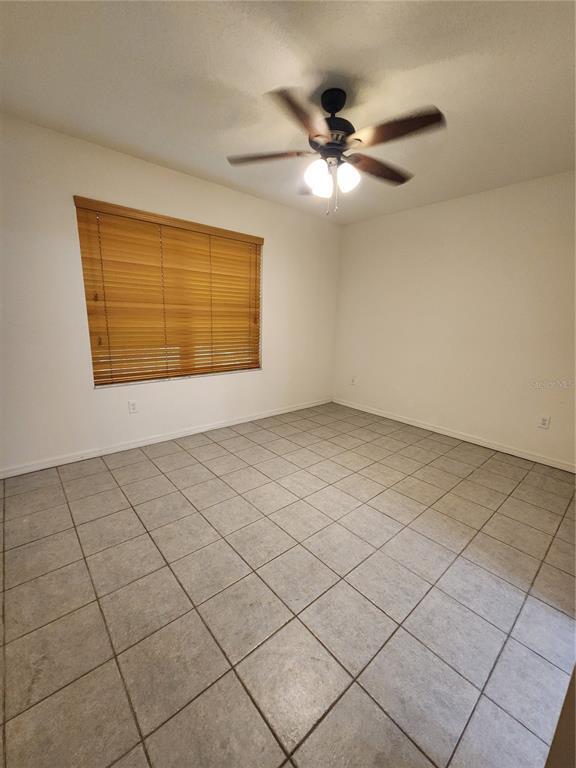 Building Photo - 1112 Hillhurst Dr