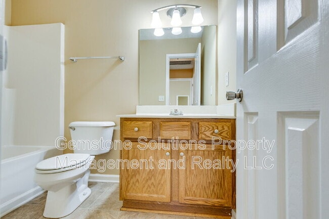 Building Photo - 1418 Owasa Trail