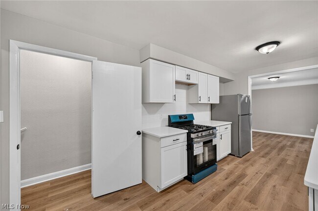Building Photo - 1597 E 230th St