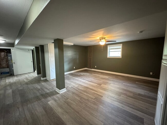 Building Photo - 6120 Dove Lake View