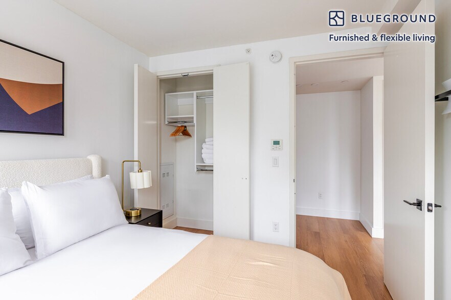 Building Photo - 130 Hope St