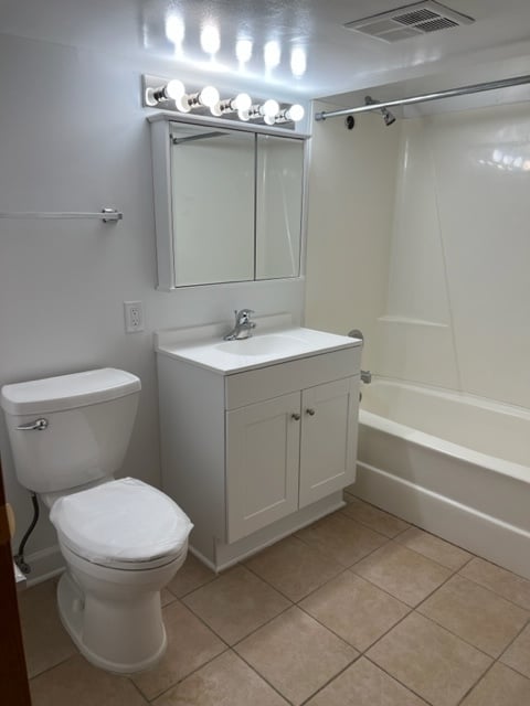 Building Photo - 922 S Grove Ave