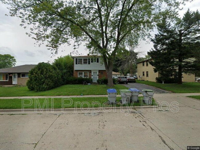Building Photo - 6537 N 58th St