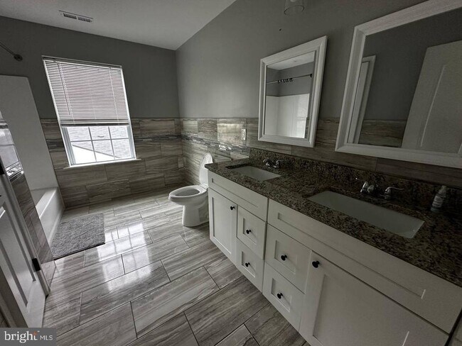 Building Photo - 29 Hilltop Rd