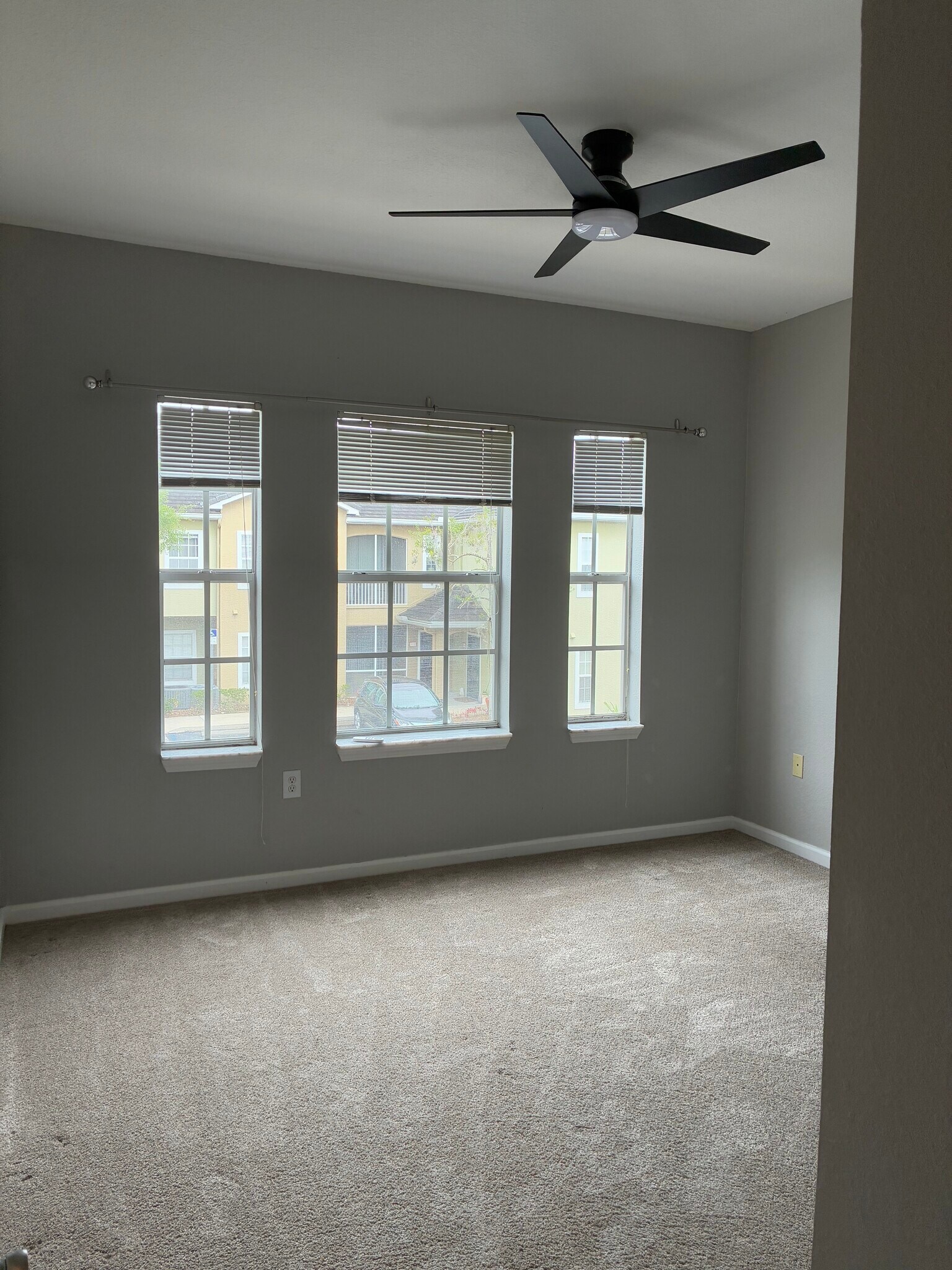 Building Photo - 10075 Gate Pky N