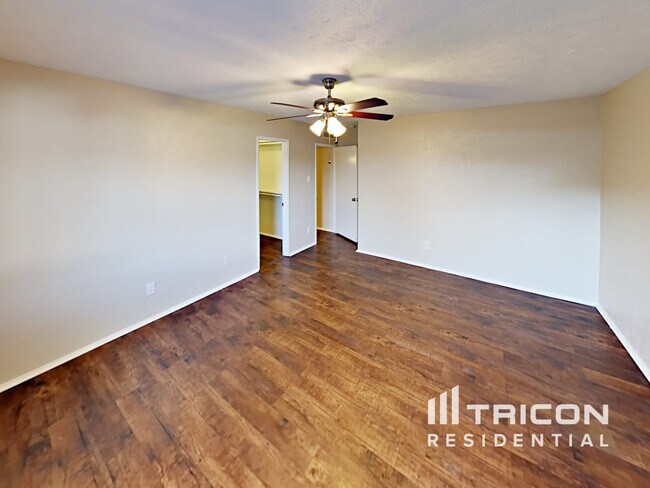 Building Photo - 7125 Hardwood Trail
