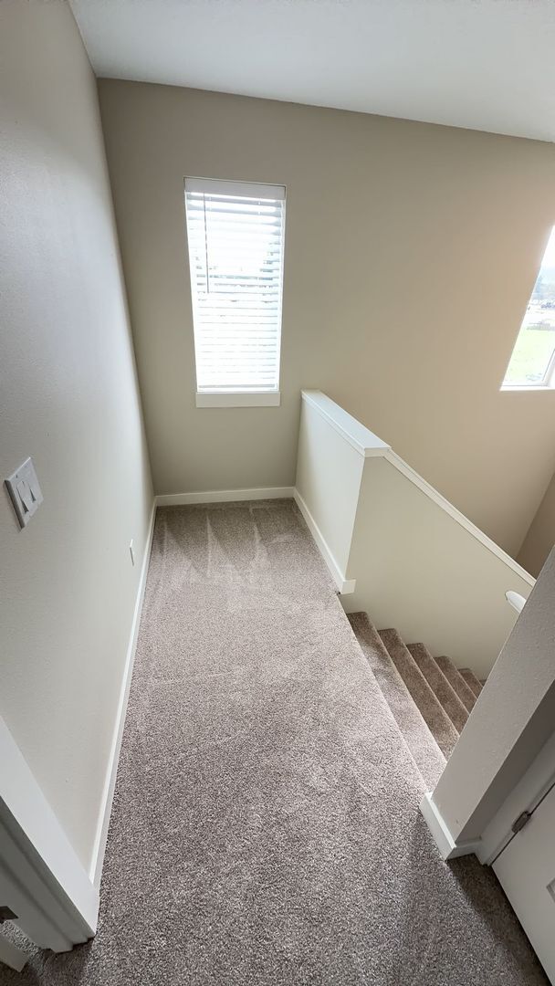 Building Photo - Chernishoff Seven Oak Luxury Duplex