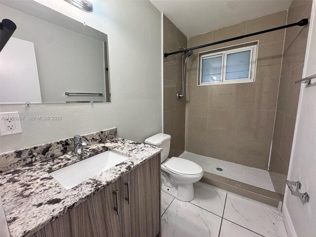 Building Photo - 206 NW 5th Ave