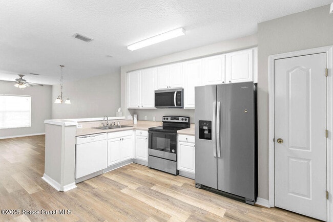 Building Photo - 1342 Hampton Park Ln