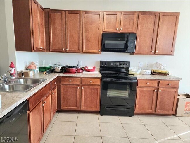 Building Photo - 3443 Manati Ct
