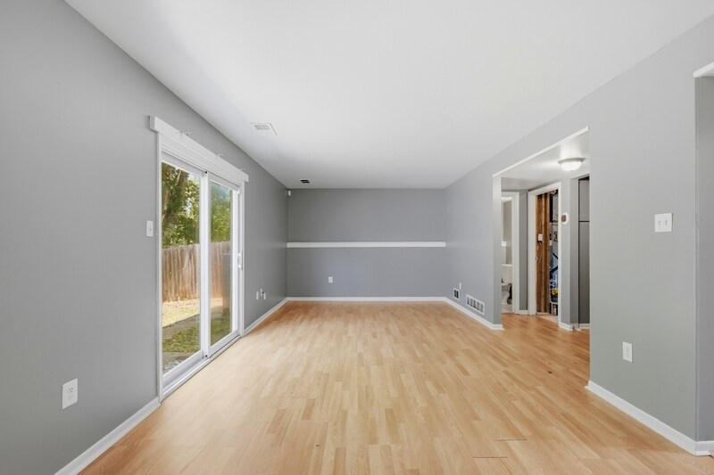 Building Photo - 272 Ternwing Dr