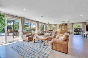 Building Photo - 388 Hibiscus Dr