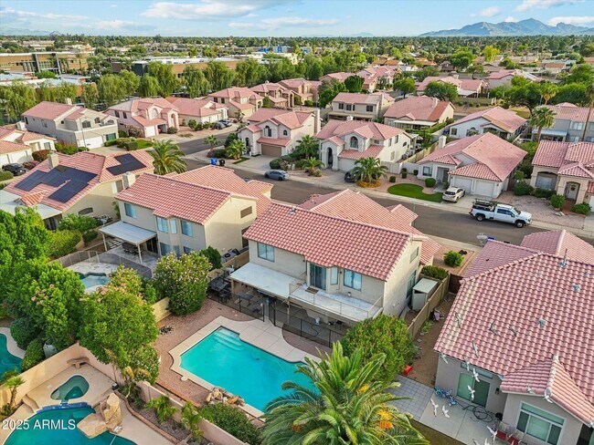 Building Photo - 4432 E Anderson Dr