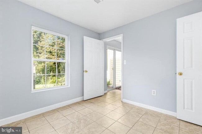 Building Photo - 1766 Ann Scarlet Ct