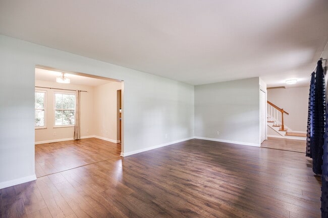 Building Photo - 5781 King Arthur Dr