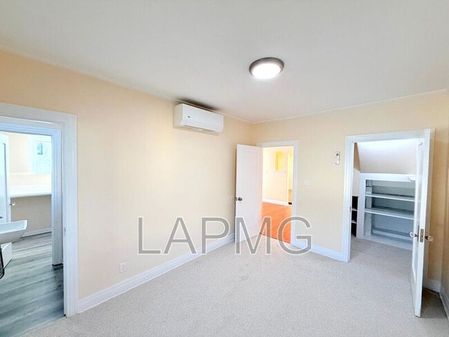 Building Photo - 714-716 El Centro Street