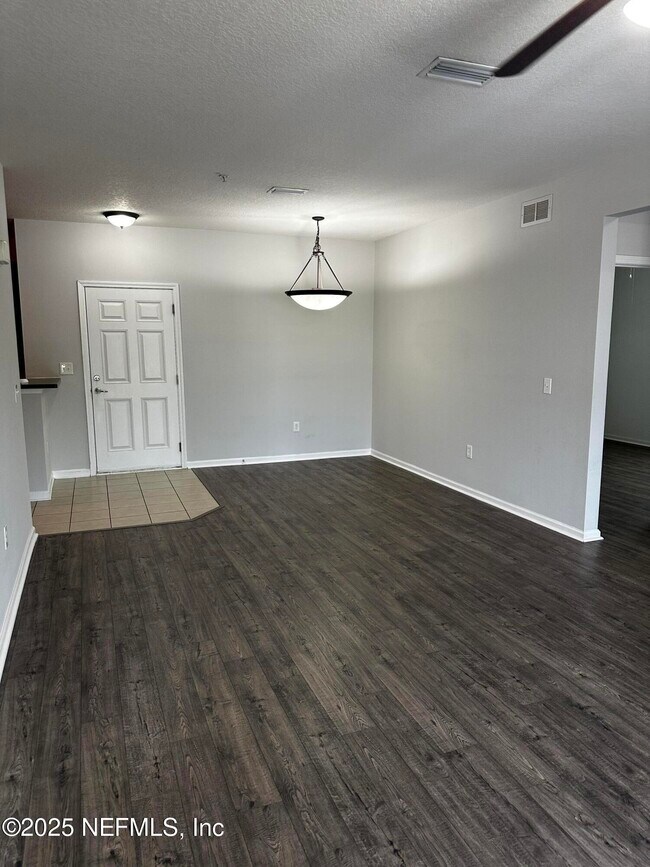Building Photo - 4991 Key Lime Dr
