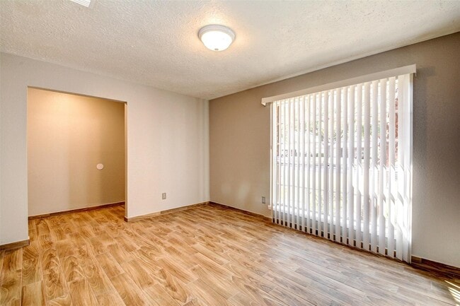 Building Photo - 16623 Blackhawk Blvd