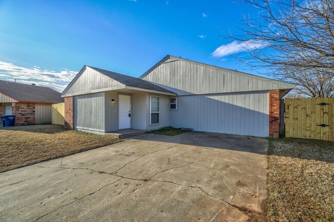 Building Photo - 3 bed 1 bath in Moore!