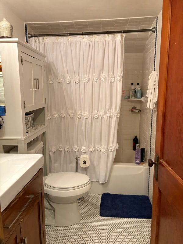 Building Photo - 944 E Mifflin St