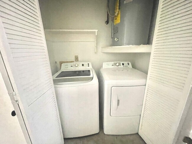 Building Photo - 1205 International Blvd