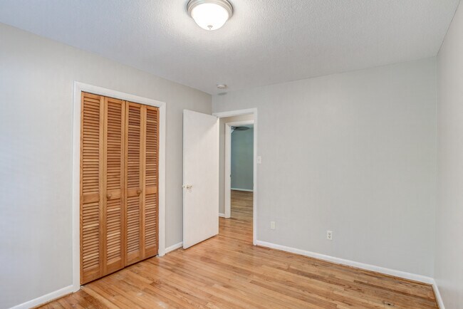 Building Photo - 1023 Pamlico Dr