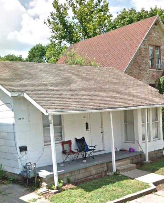 Building Photo - 800-806 N 8th St