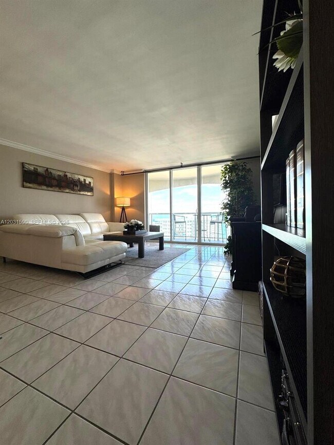 Building Photo - 3800 S Ocean Dr