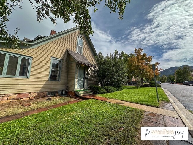 Building Photo - Maxwell Ave.