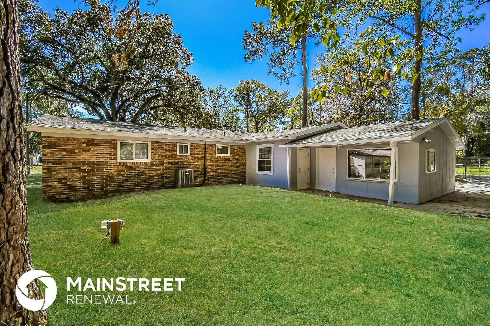 Building Photo - 4605 Silver Ridge Dr
