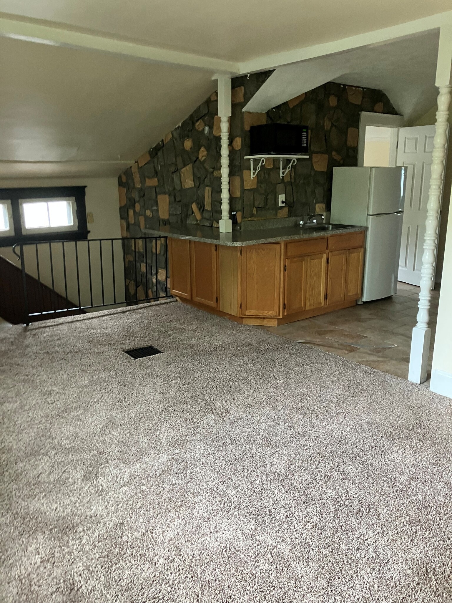 Kitch & LR w.stairwell - 2534 Valley View Ct