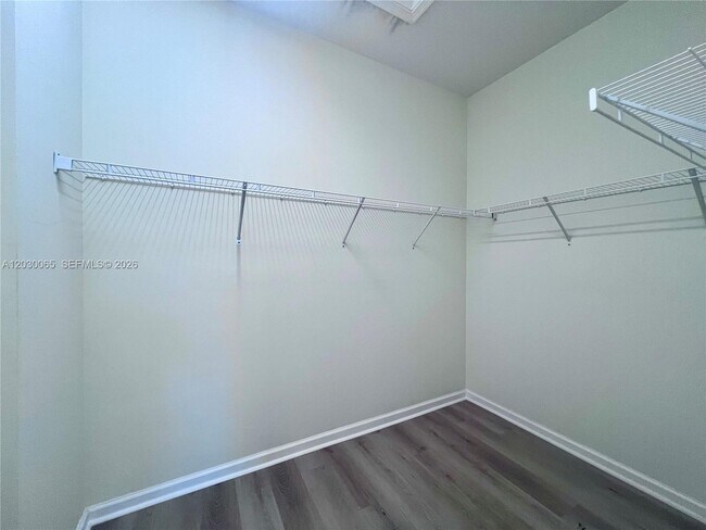 Building Photo - 3381 NW 125th Ave