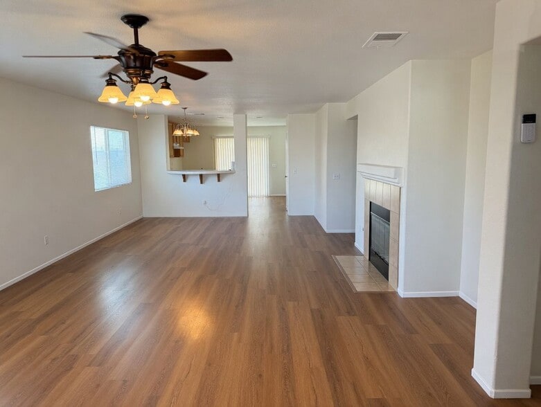 Building Photo - 13809 Brynwood St