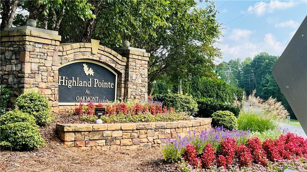 Building Photo - 256 Highland Pointe Cir E