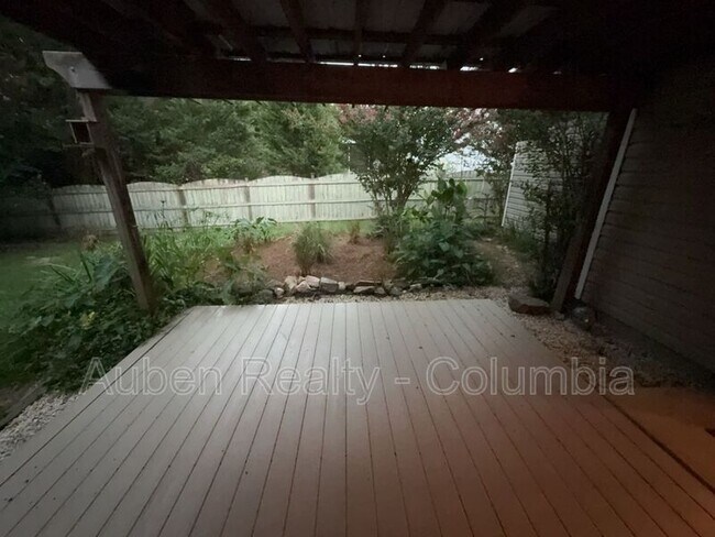 Building Photo - 212 Aderley Oak Loop